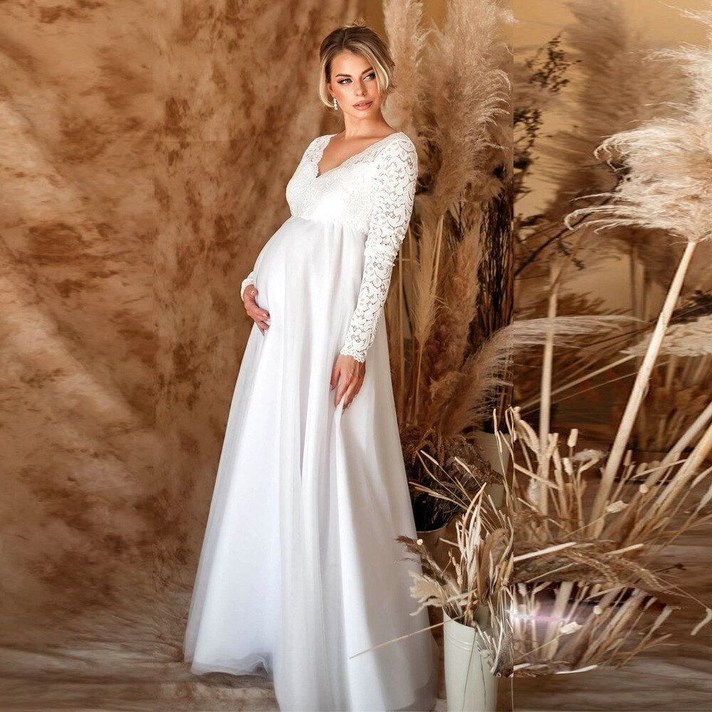 Dulcira | Elegant Lace Maxi Dress for Pregnant Women