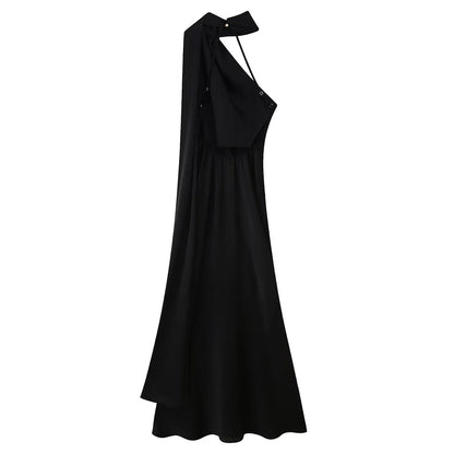 Ladies Evening Dress with Elegant Stand-Up Collar and Voluminous Cape Dulcira