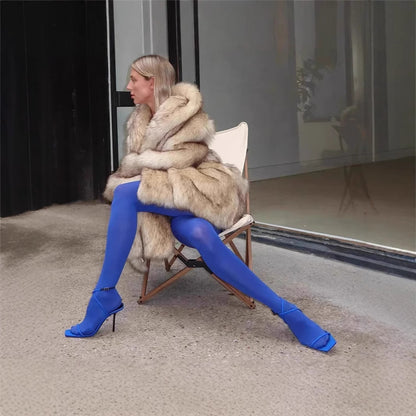 Women Luxury Faux Fur Coat with Voluminous Collar