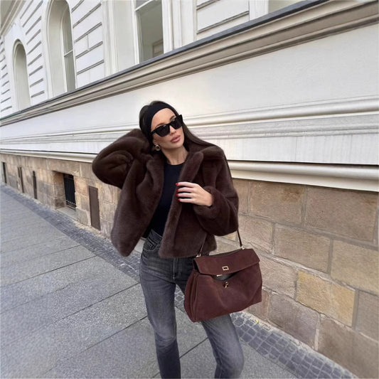 Women's Stylish Short Jacket made of Fluffy Faux Fur