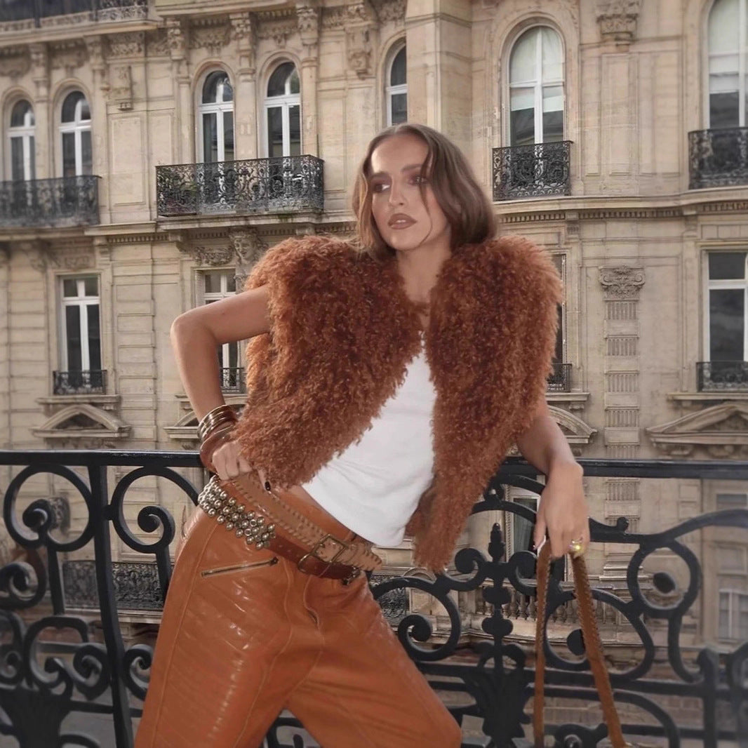 Ladies Cozy Vest made of fluffy outer material