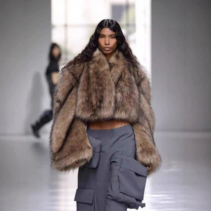 Women's Luxurious Faux Fur Cropped Bolero