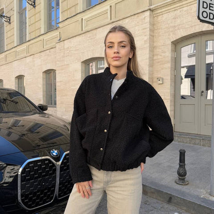 Dulcira | Women's snuggly jacket with button closure and practical pockets