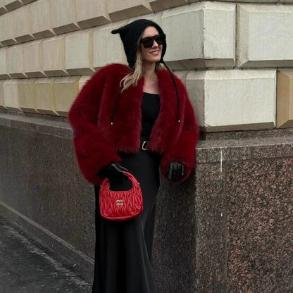 Women's Oversized Faux Fur Jacket with Hood and Voluminous Sleeves