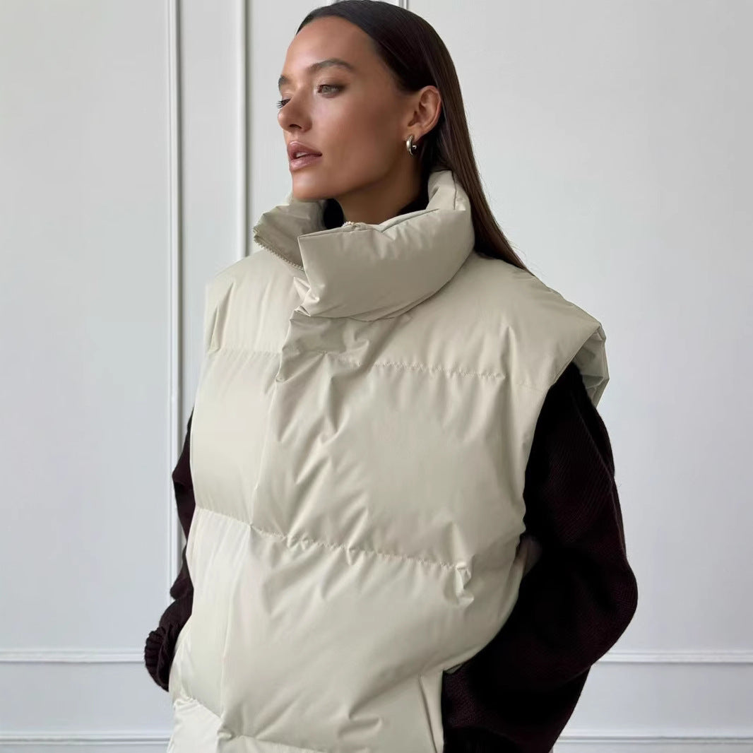 Dulcira | Women's quilted vest with high collar and pockets