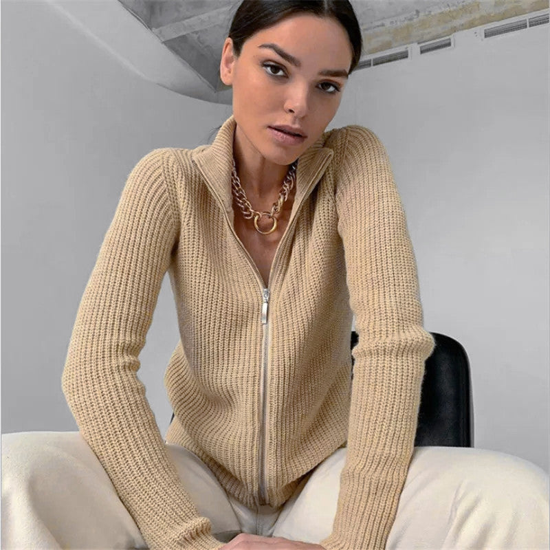 Dulcira | Women's Cardigan with High Collar and Innovative Zipper