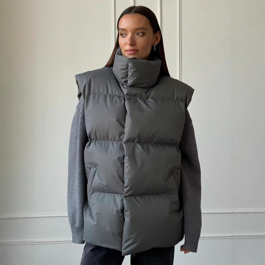 Dulcira | Women's quilted vest with high collar and pockets