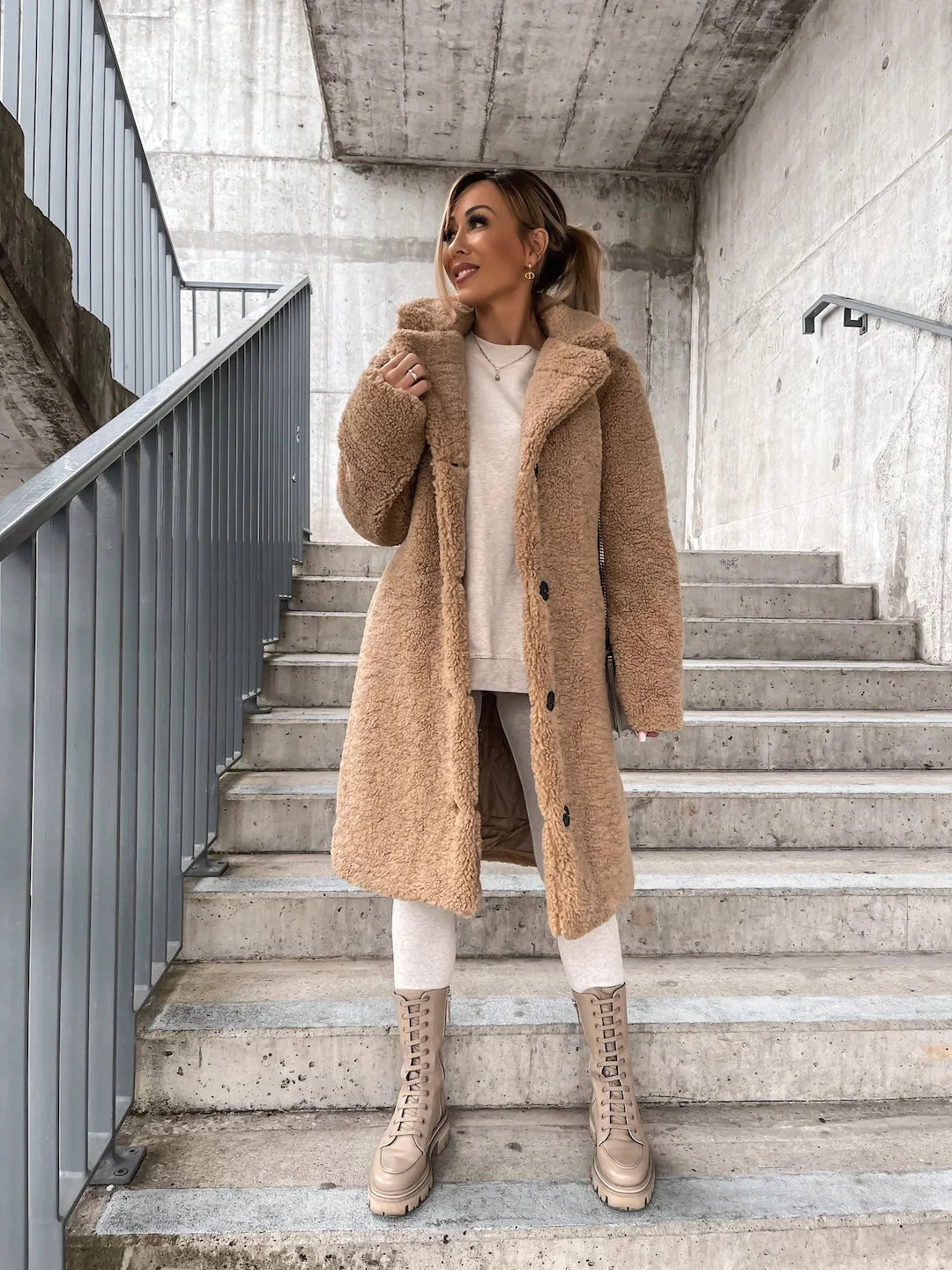Dulcira | Longer Winter Coat Made Of Fine Wool with Buttons