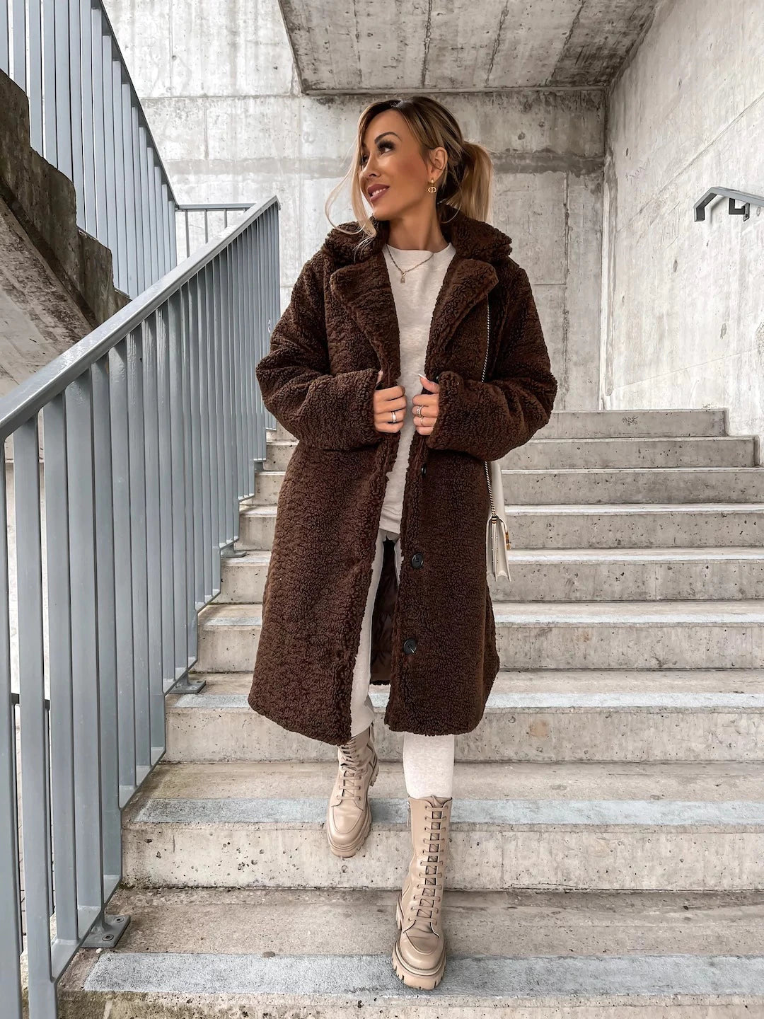 Dulcira | Longer Winter Coat Made Of Fine Wool with Buttons
