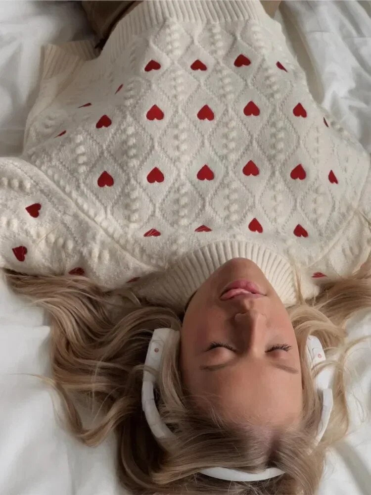 Dulcira | Soft Women's Sweater with Heart Detail and Feel-Good Factor